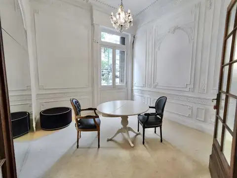 Depto Tipo Casa 15 ambientes con 10 baños