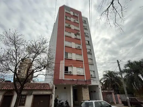 Departamento de 32 m² en alquiler a metros de la UNNE