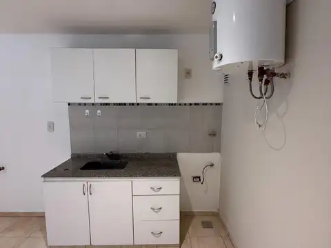 Departamento en Alquiler en Zona U.N.N.E, $ 430.000