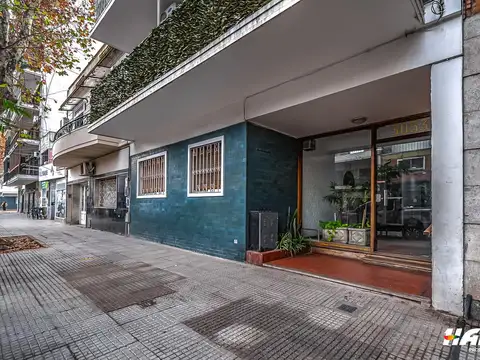 Departamento 3 ambientes con patio en Villa del Parque