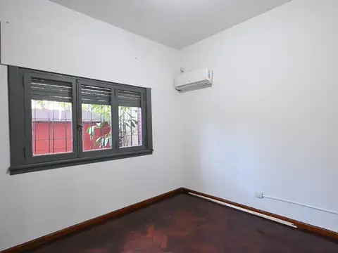 Depto Tipo Casa en Venta en Saavedra, USD 179.000