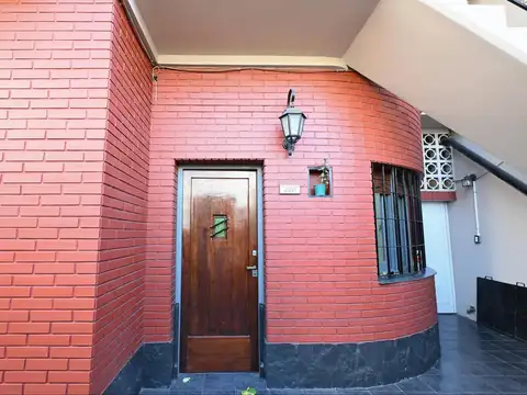 VENTA PH 3 AMBIENTES CON JARDIN SAAVEDRA PB