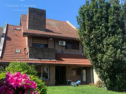 Casa en 6 Ambientes con 2 Cocheras en Venta en Boulogne