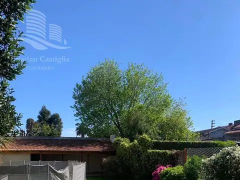 Casa 6 ambientes con 3 baños