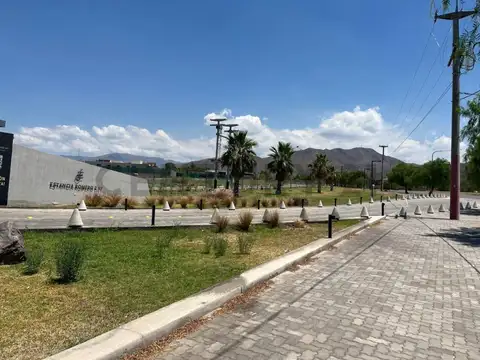 AVENIDA CHAMPANAT 2500, Piso 0