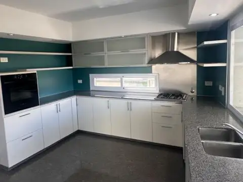 CASA 3 DORMS EN TERRAVISTA EN LOTE CENTRAL