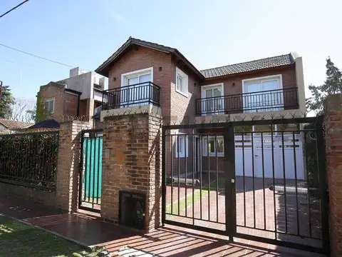 489 entre 18 y 20 2400, Piso 0