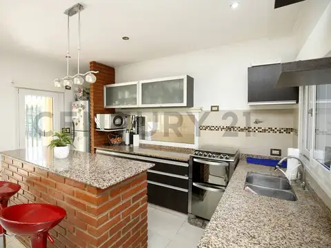 489 entre 18 y 20 2400, Piso 0