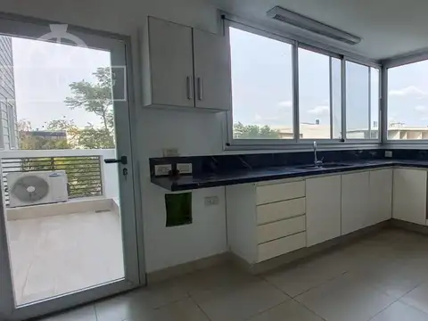 Departamento en Alquiler con 1 cocheras
