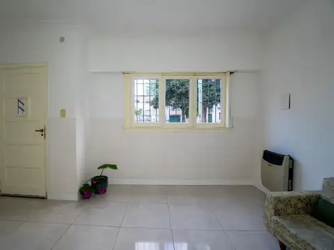 Depto Tipo Casa en Alquiler 35 años