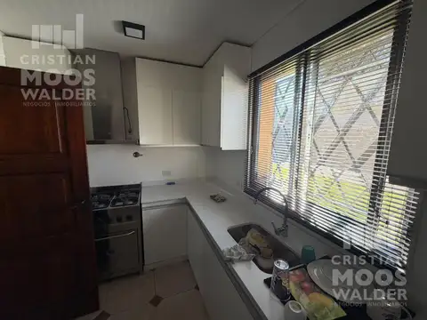 Casa en Venta con 6 cocheras