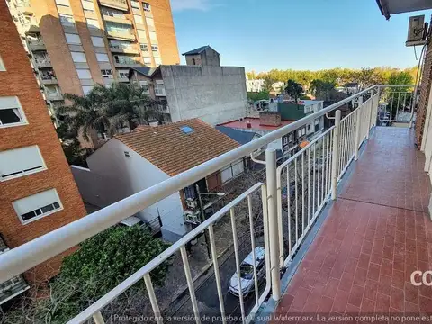 Departamento de categoría en Martínez Centro, 3 dormitorios, 125 m2, Cochera, Baulera y Vigilancia