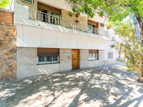 Casa en venta 3 dormitorios Azcuenaga