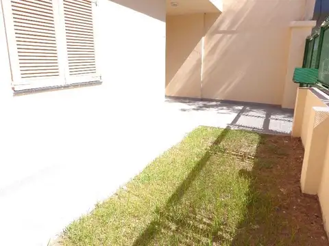 Depto Tipo Casa en Alquiler de 1 dormitorio