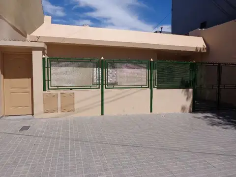 Ph con patio jardín cochera sin expensas