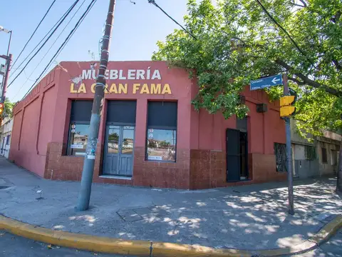 VENTA LOCAL COMERCIAL CON GALPON GENOVA Y TRAVESIA