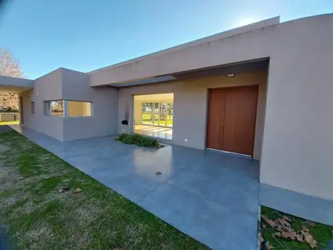 Moderna propiedad a la venta en Estancia La Macarena