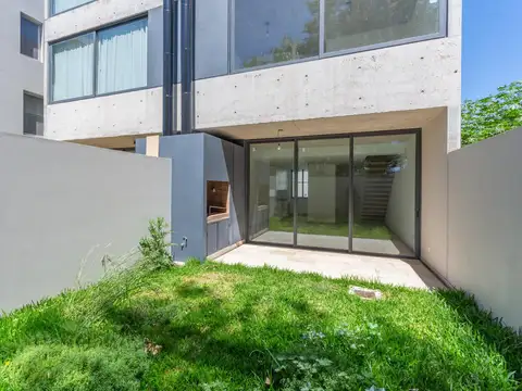 Depto Tipo Casa en Venta de 4 ambientes