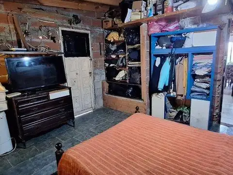 Casa 5 ambientes con 1 baño