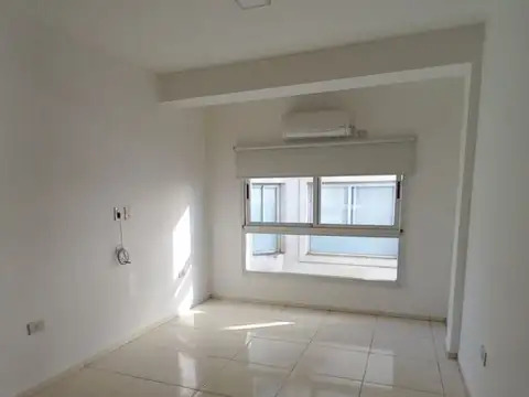 MORITAN ED. YSYRY 2400, Piso 1