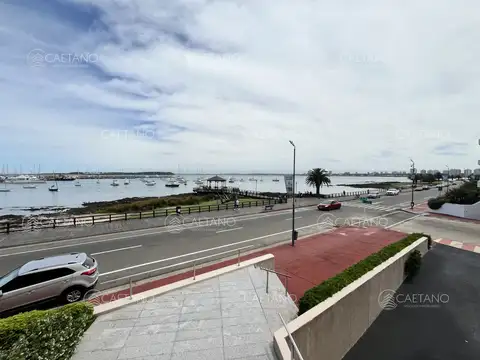 Venta apartamento 3 dormitorios. Puerto de Punta del Este