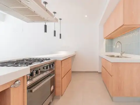 Departamento en Venta 5 Ambientes Recoleta con Parrilla Propia y Pileta