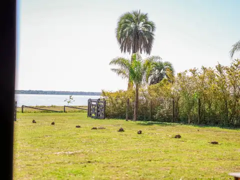 Hotel en Venta en Santa Lucia, USD 185.000