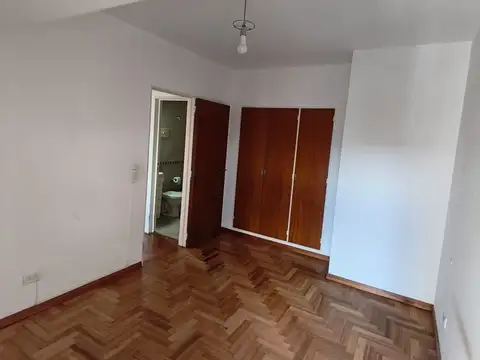 Departamento en Alquiler 32 años