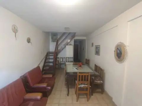 Casa en Alquiler Temporal con 1 cochera