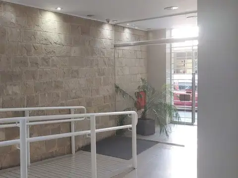 Alquiler  Monoambiente con balcón Flores Luminoso