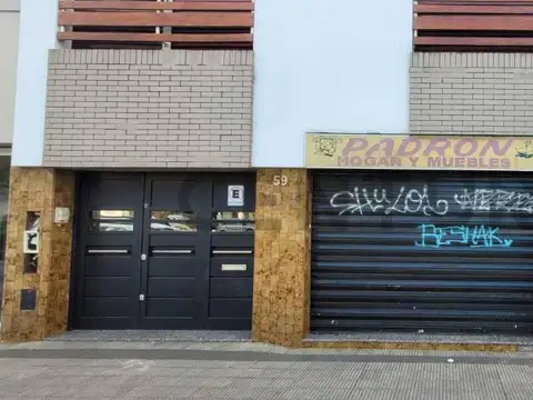 Local deposito en alquiler en La Plata