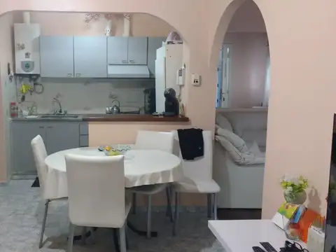 PH en venta - 3 dormitorios 2 baños 1 Cochera - 162Mts2 - La Plata