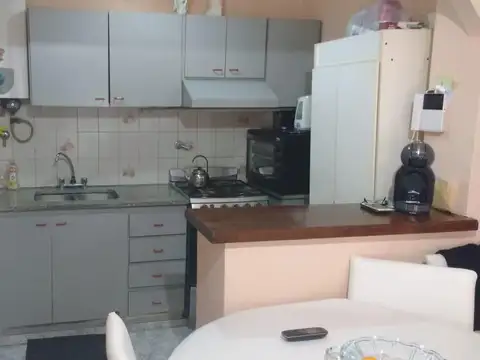 Depto Tipo Casa en Venta con 1 cocheras