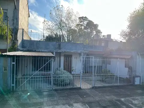 Venta Casa 3 ambientes en Hurlingham Apto Credito