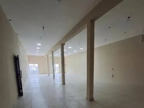 Local en Alquiler en Villa Lynch, $ 1.200.000