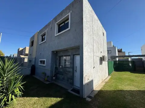 DUPLEX VENTA APTO CREDITO 2 DORMITORIOS  PATIO SEGURIDAD 24H