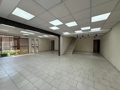 Local en alquiler  Av. Recta Martinolli