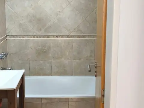 2 amb con balcón al frente | 1° piso | Morón