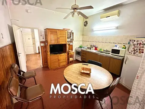 VENDO CASA MORENO CENTRO PERMUTO DEPARTAMENTO
