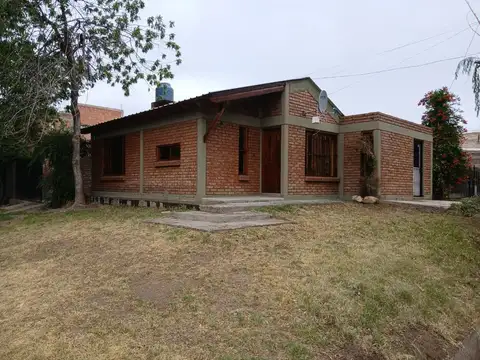 BARRIO JARDIN DEL SAUCE MZA H 100