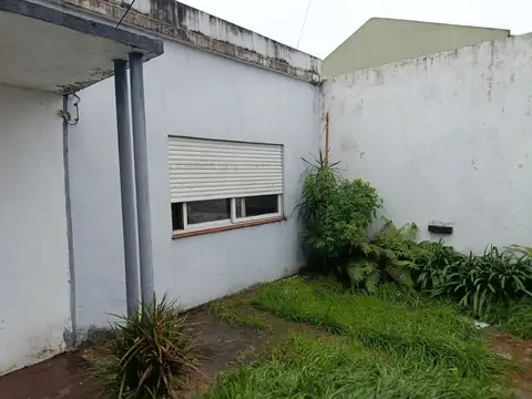 Casa Americana 3 Ambientes PARA RECICLAR - Castelar Sur