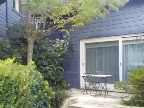 Casa 9 ambientes con 5 baños