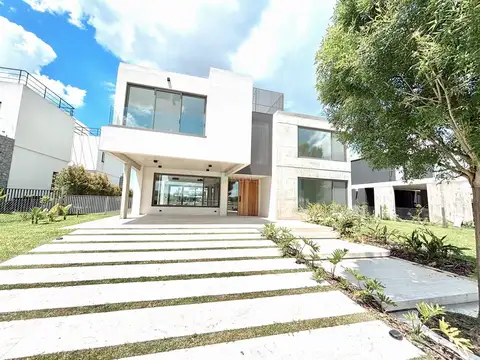 Casa en Venta al Sureste