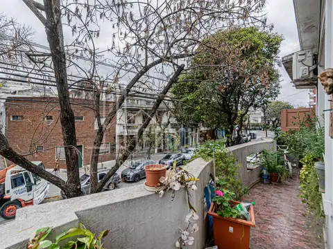 Depto Tipo Casa 6 ambientes con 3 baños