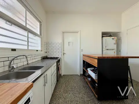 Chalet con 3 dormitorios. Jardín. Chauvín.