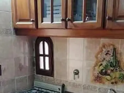 EXCELENTE LOTE CON PISCINA. ESCUCHA OFERTA.