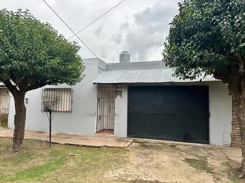 Casa 3 ambientes En Venta En Villa Altube - Jose C Paz. Retasada y escritura inmediata