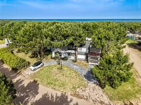 Casa 5 dormitorios en Alquiler en Golf, Costa Esmeralda, Costa Atlántica. pileta, 8 personas