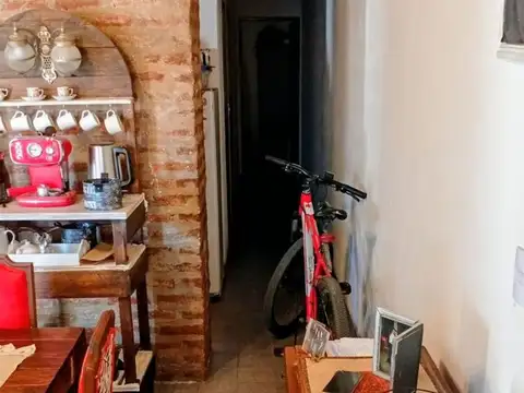 VENTA CASA 3 AMB C/ COCHERA Y PATIO- MORENO