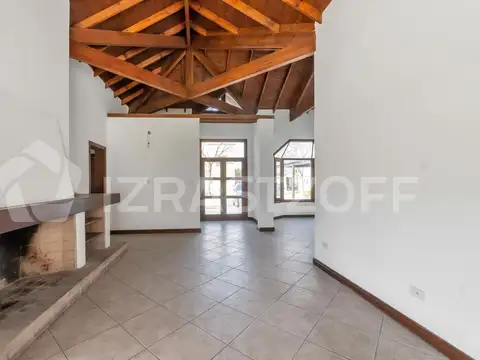 Casa en Alquiler de 3 dormitorios